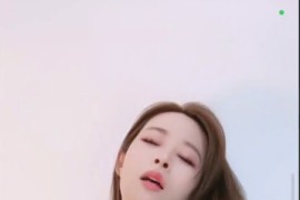 雯雯  高端1v1 极品舞蹈老师  QQ一对一 1v1艳舞道具