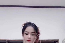 快手 九儿 风骚御姐内衣热舞诱惑4V【516M】