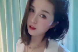 花椒 红颜   露脸美女紫薇  ，开放到和金主搞到了床上 口交XO